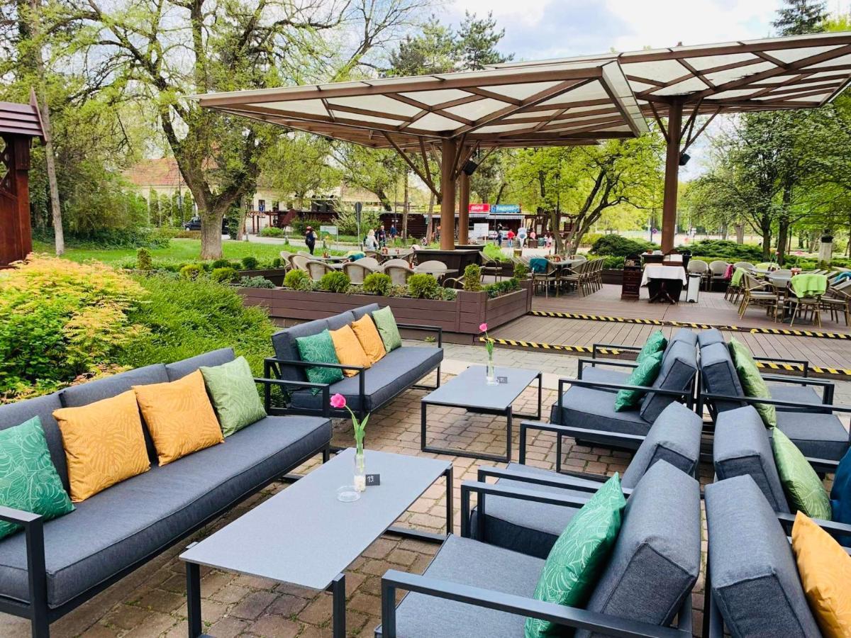 Villa Hotel Debreczyn Zewnętrze zdjęcie