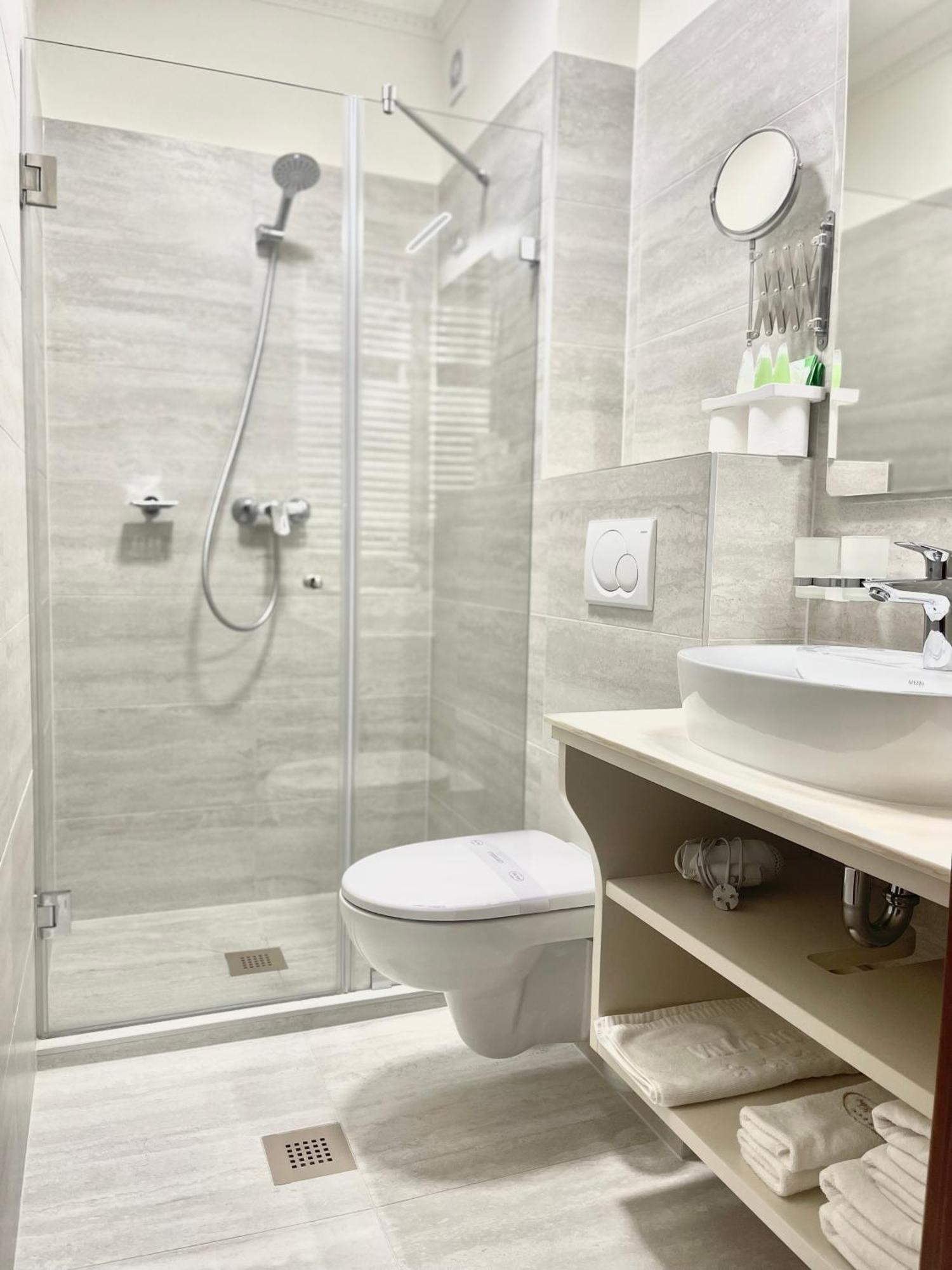 Villa Hotel Debreczyn Zewnętrze zdjęcie