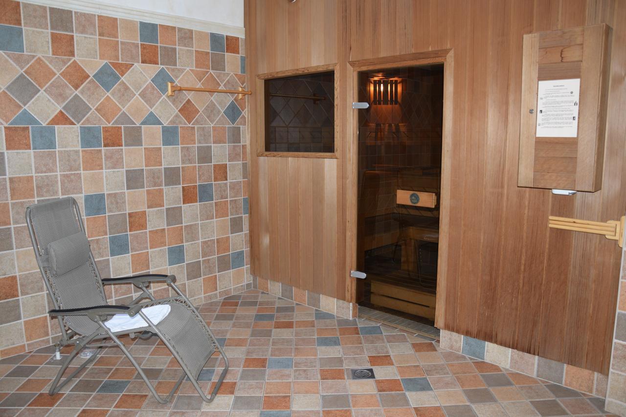 Villa Hotel Debreczyn Zewnętrze zdjęcie